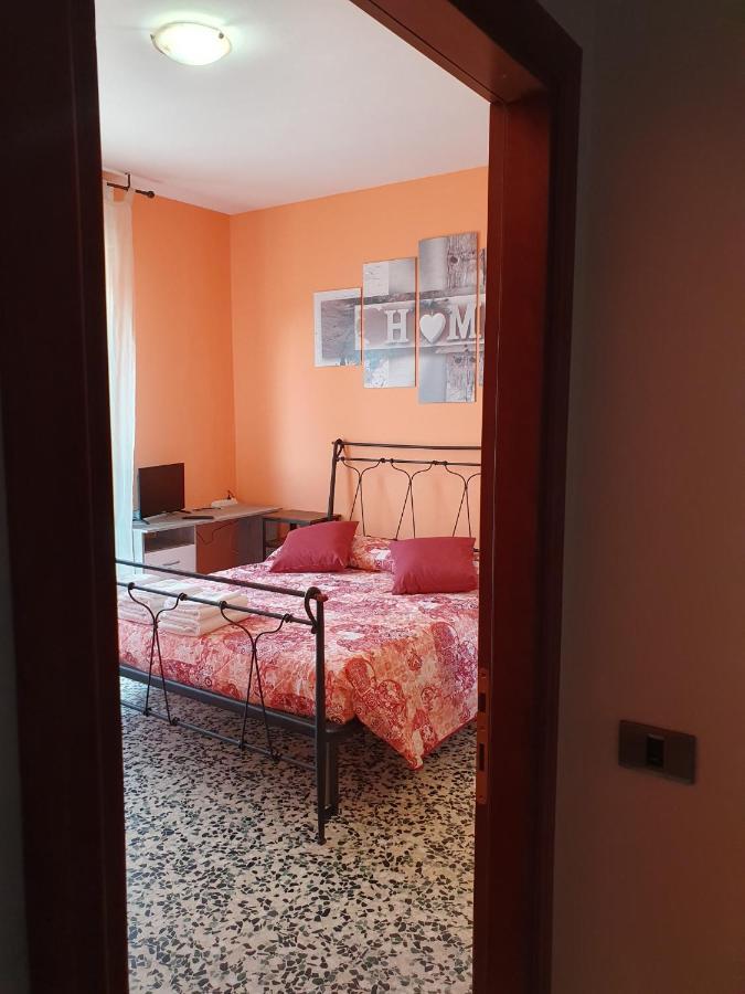 Andrea Affittacamere E B&B Solignano Nuovo Exterior foto